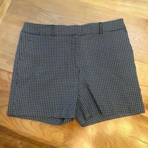 Counterparts stretchy shorts